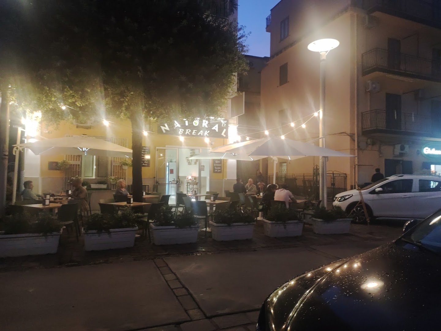 Natural break., Crotone