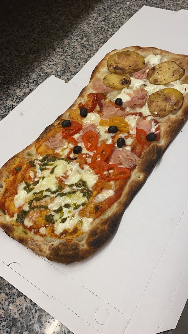 Naviglio Pizzeria Gelateria