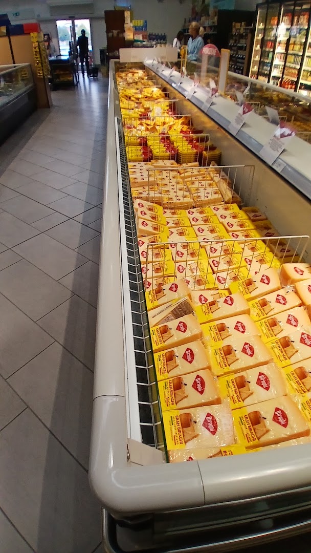 Negozio Biraghi Cavallermaggiore - Spaccio Freschi, Cavallermaggiore