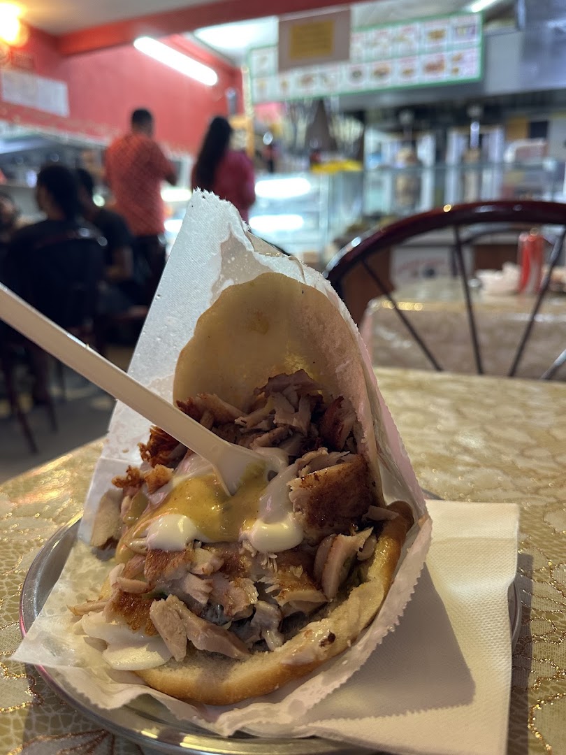 Negozio Di Dolci Del Punjab E Doner Kebab