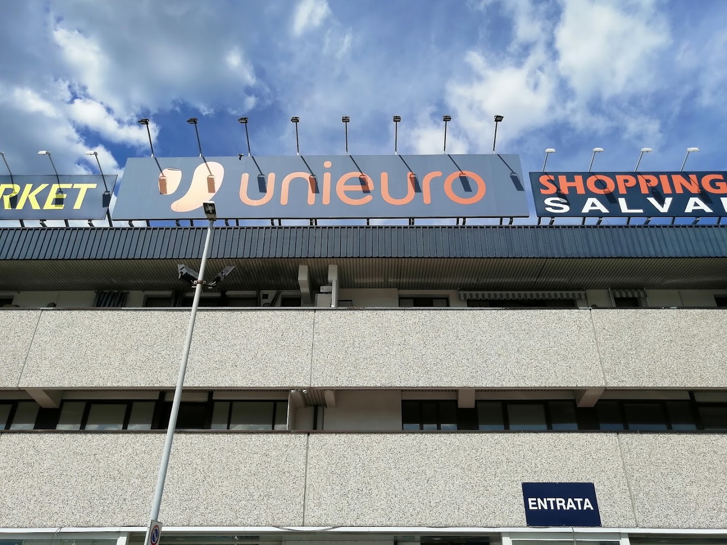 Negozio di Elettronica Unieuro, Agliana