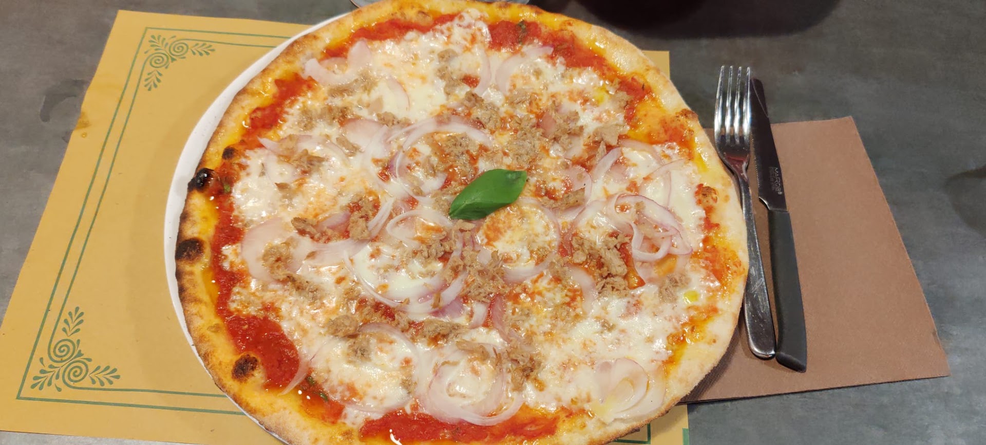 Nellina - Original Burger & Pizza