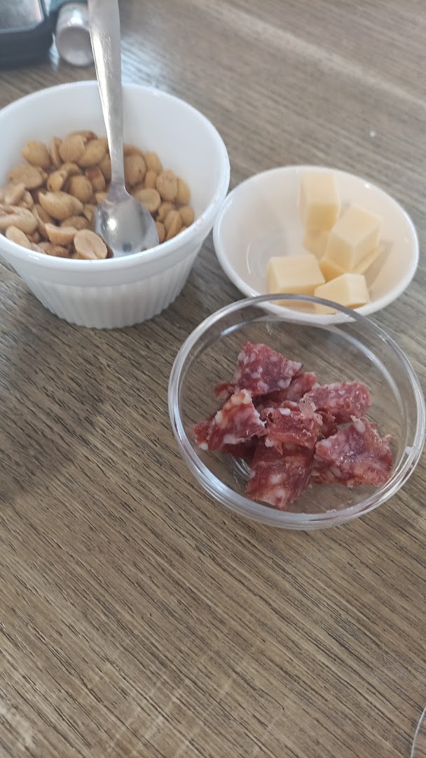 Neni Bar