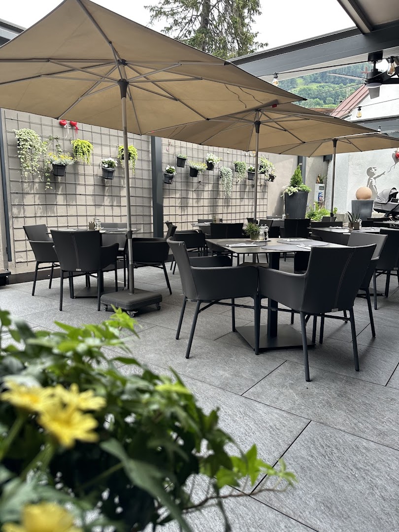 Nepomuk - Rooms | Restaurant | Pizzeria