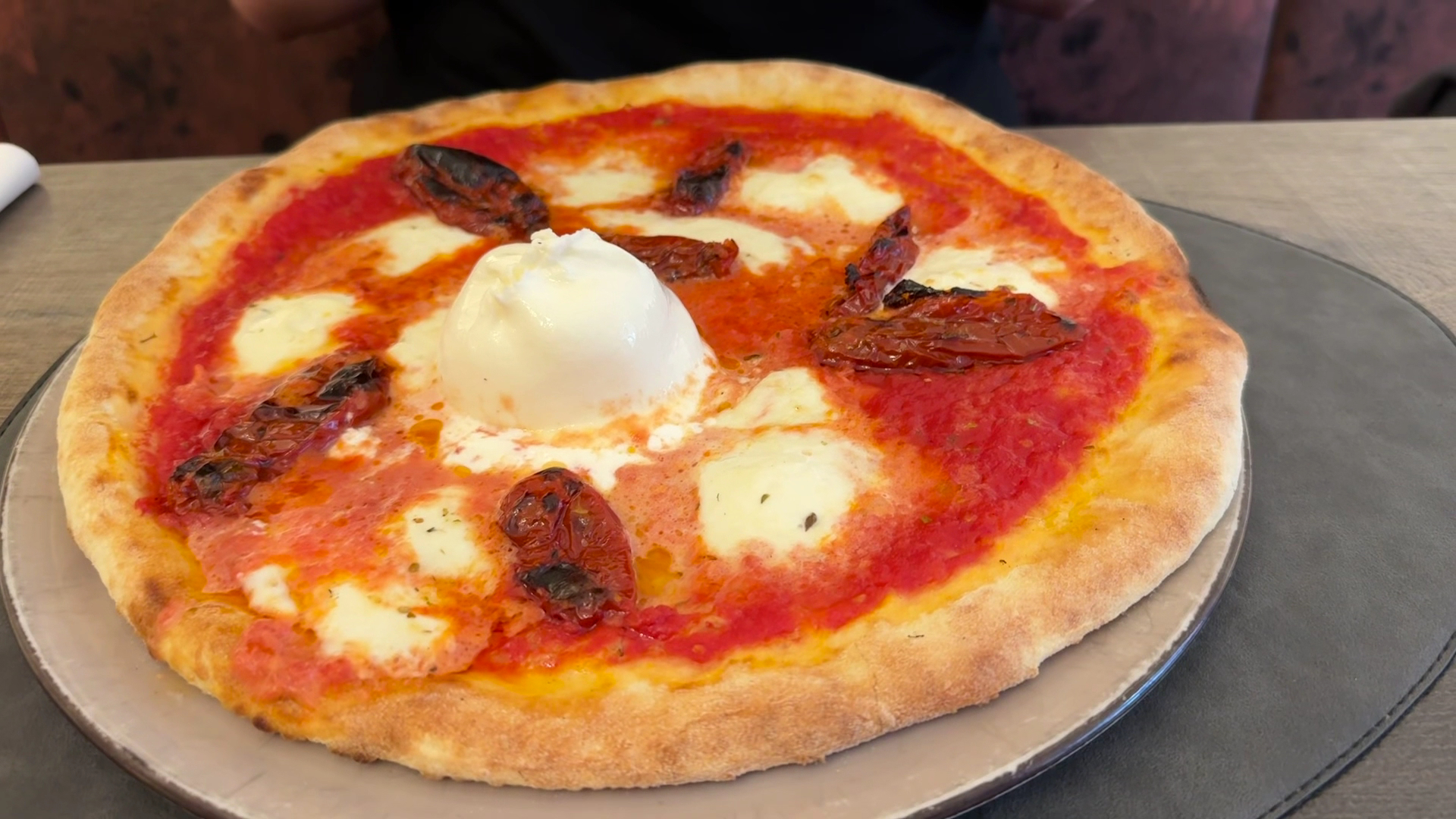 Nepomuk - Rooms | Restaurant | Pizzeria