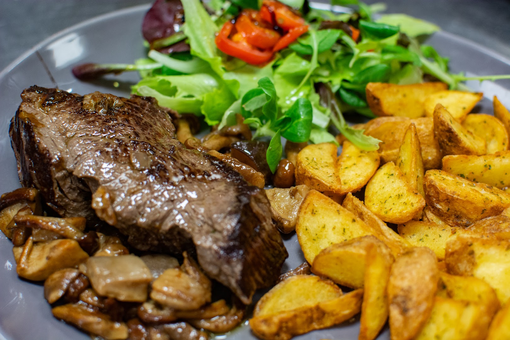 Nero.lab - Cafè | Bistrot | Wine bar, Aprilia