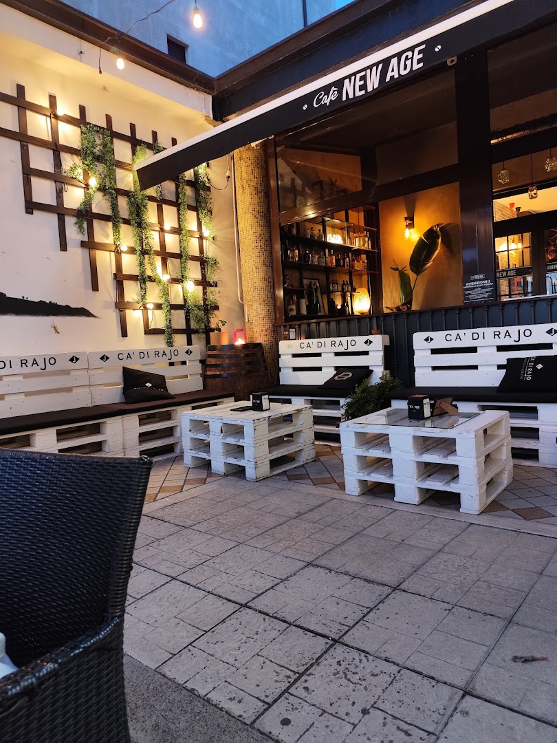 New Age - Café & Cocktails, Atena Lucana