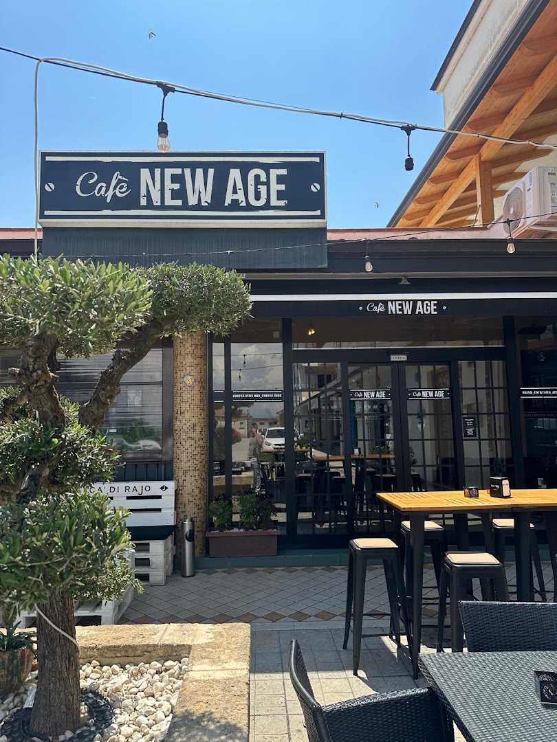New Age - Café & Cocktails