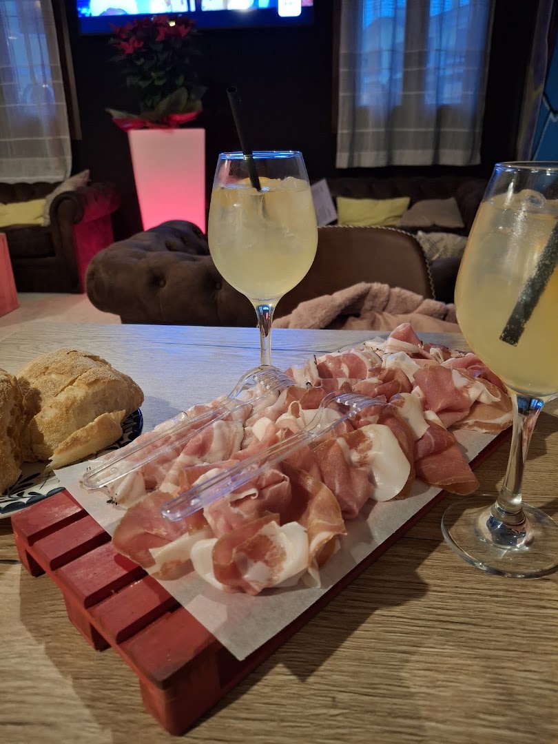 New Halley Drink & Food