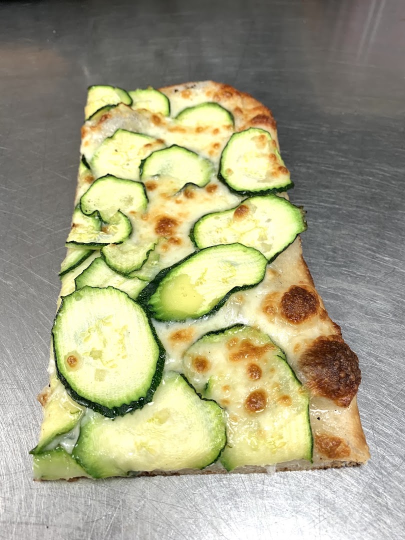 NEW pizza Bar