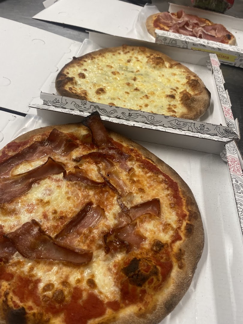 New Yorkstyle Big Pizza