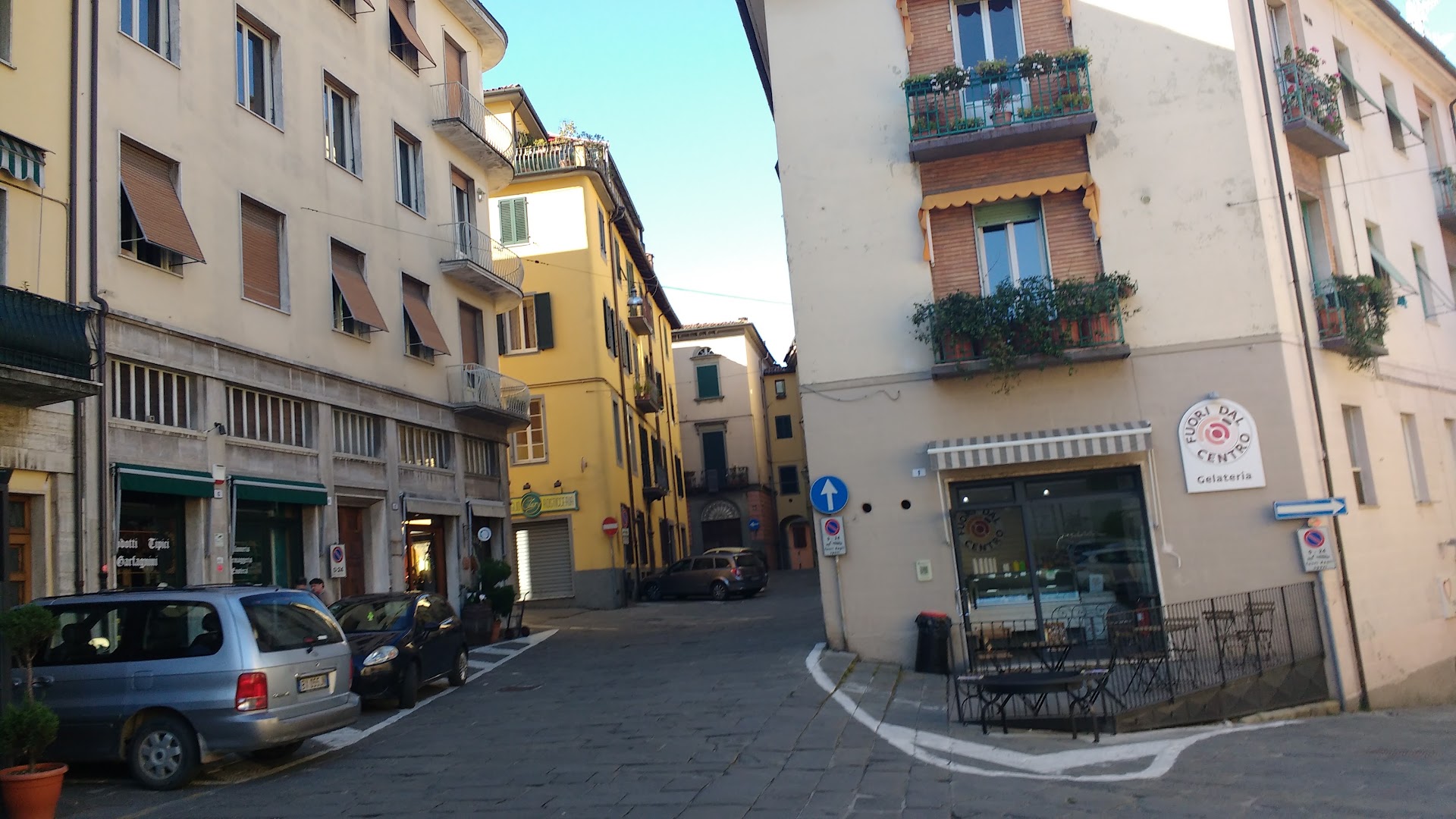 Newbar, Castelnuovo di Garfagnana