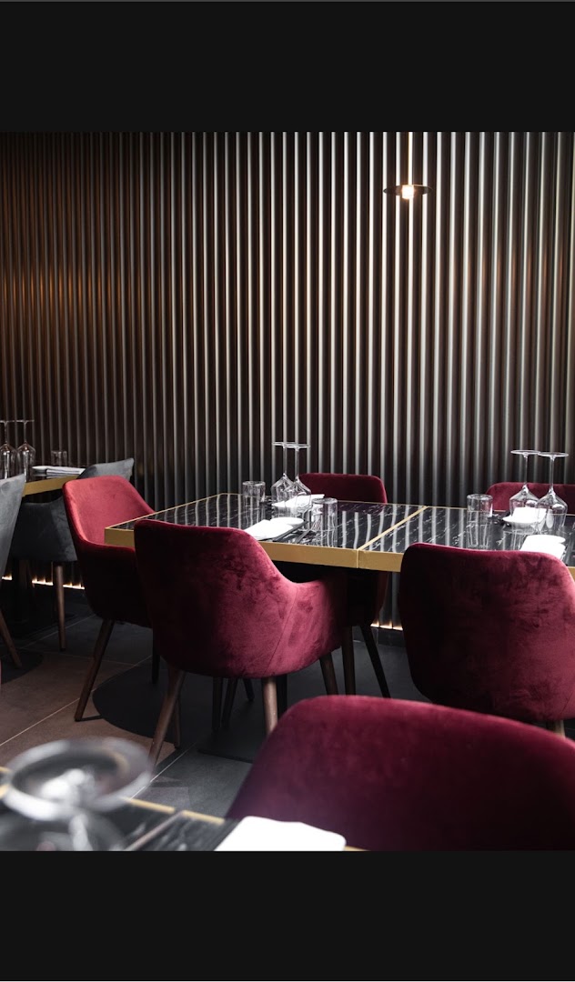 Nikawa | Sushi & Dimsum Restaurant