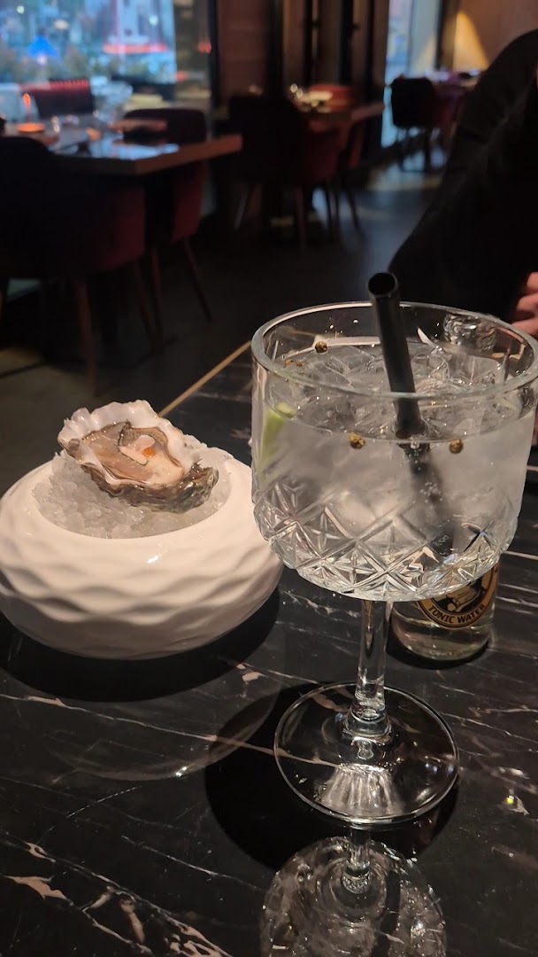 Nikawa | Sushi & Dimsum Restaurant