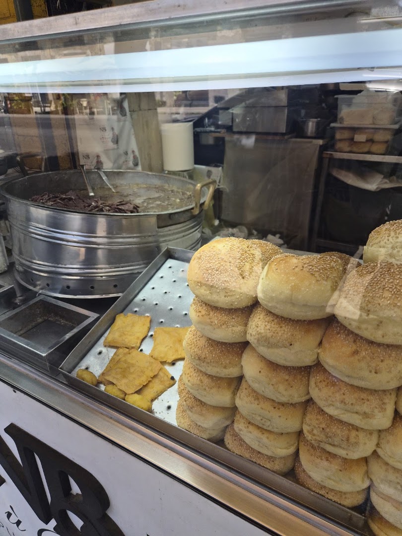 Nino u Ballerino - Popular street food, Palermo