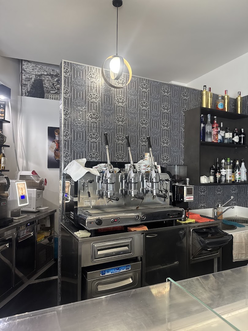 Noir Drink & Food
