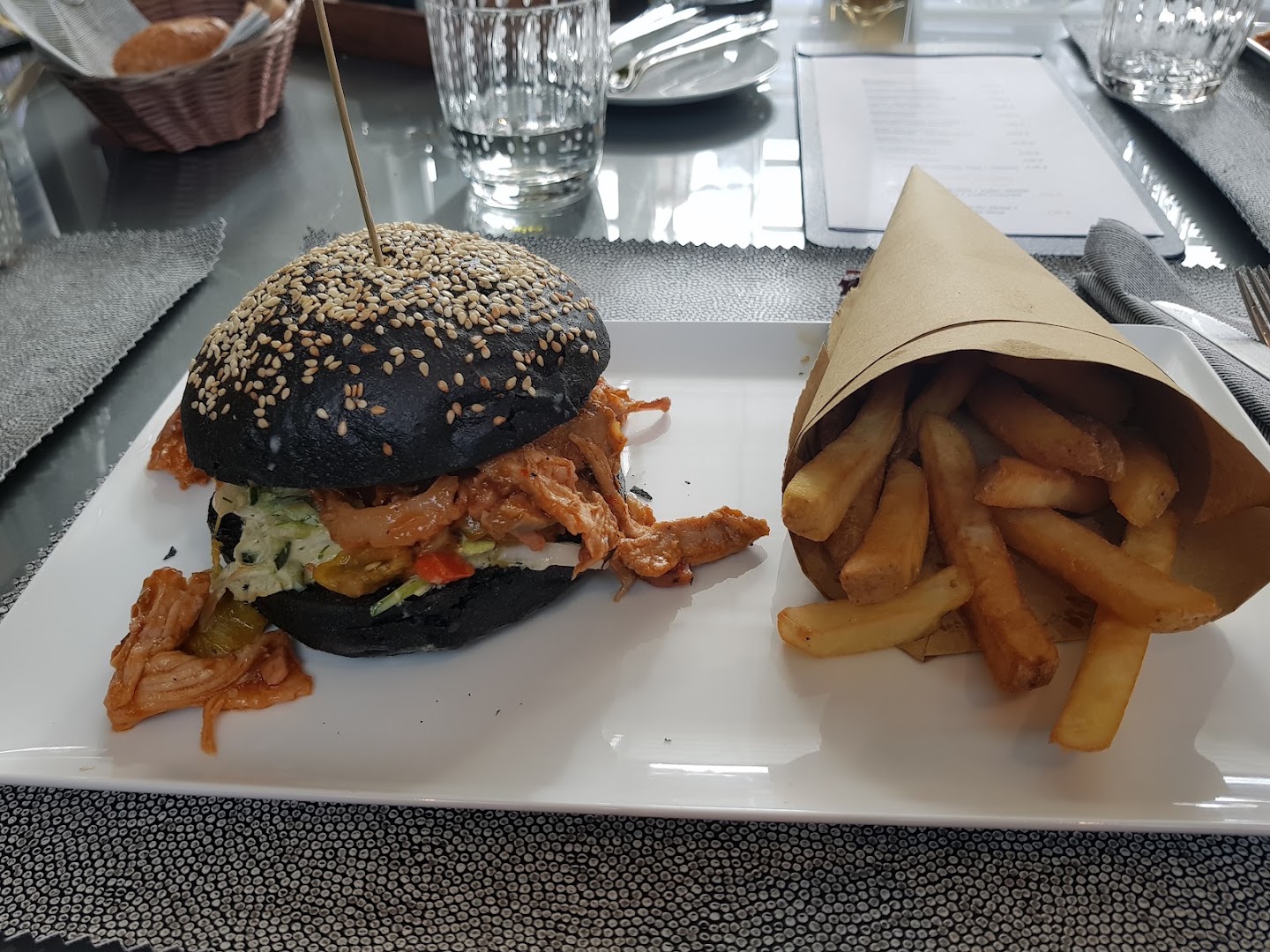 Noisteria Cafè e Restaurant