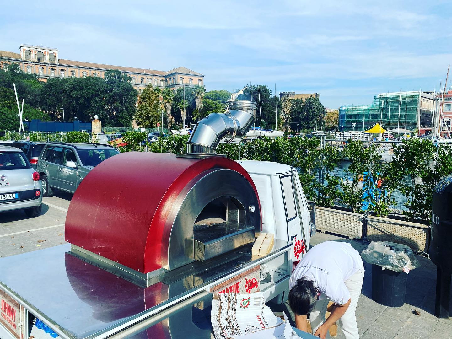 NOLEGGIA BREVETTO APE PIZZA JOHNNY TAKE UE' NORD EST ITALIA
