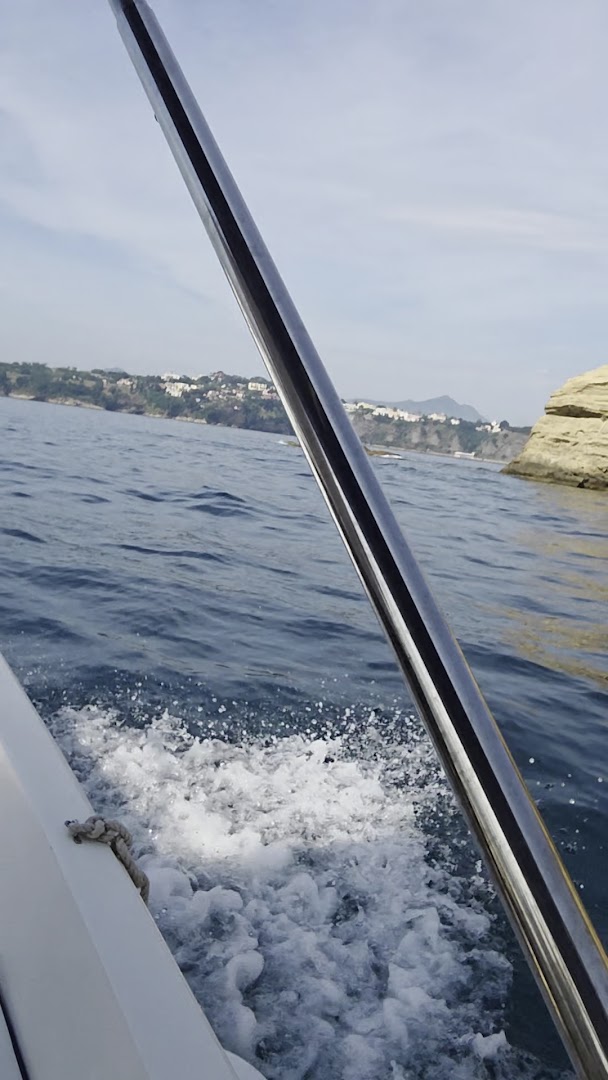 Noleggio Barche Il Porticciolo - Procida, Procida