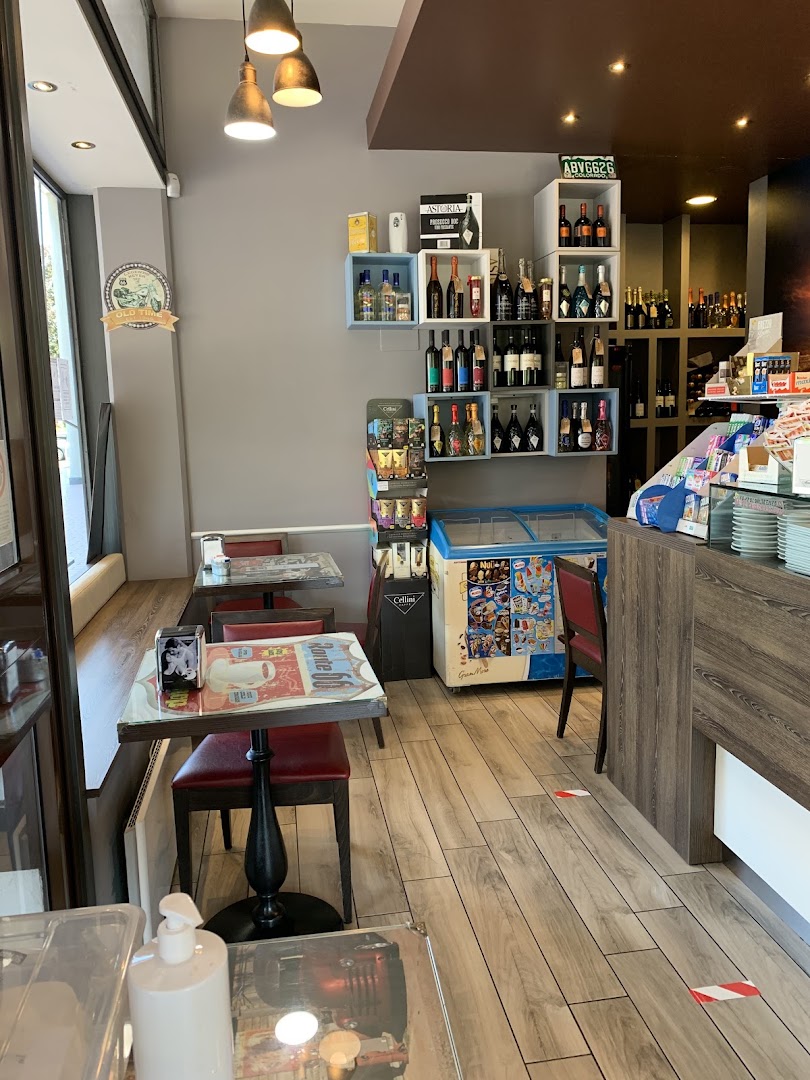 Non solo caffè di Fabio Ferrato