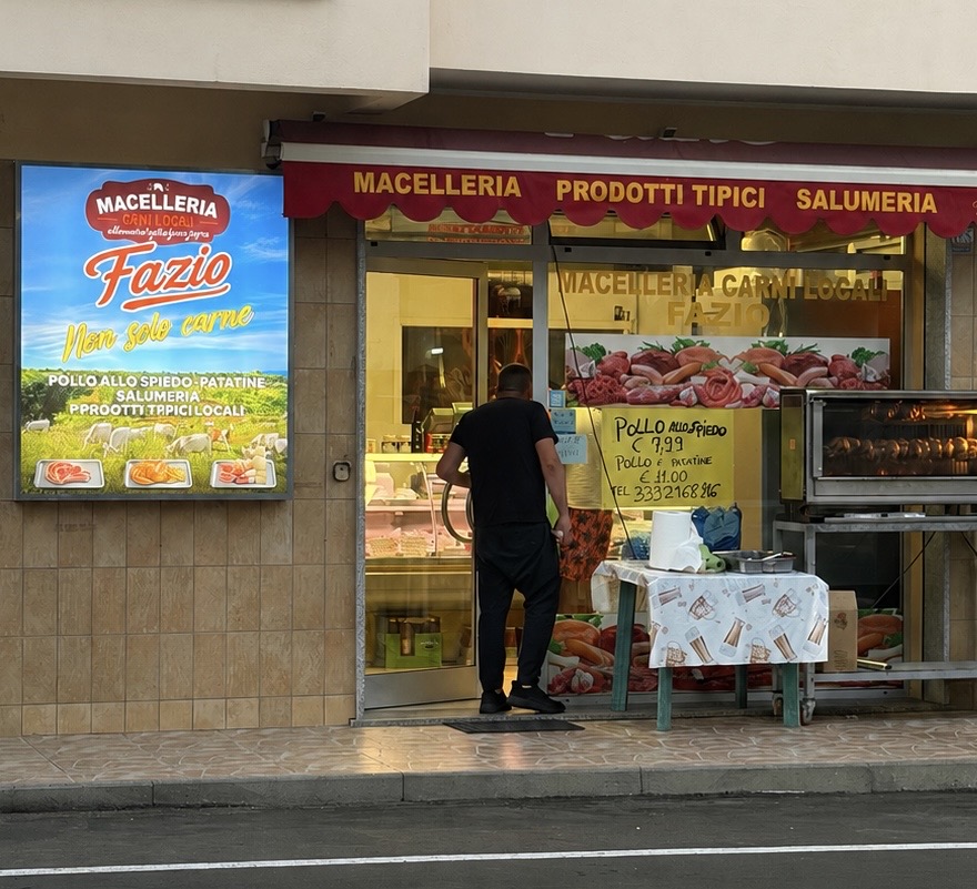 NON SOLO CARNE MACELLERIA (Allevamento e produzione propria ) di FAZIO GIUSEPPE & ASCIONE DANIELA