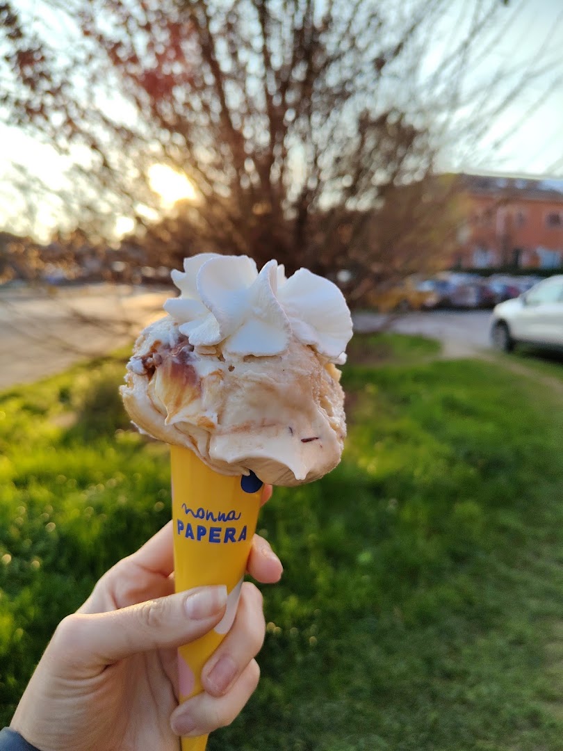 Nonna Papera