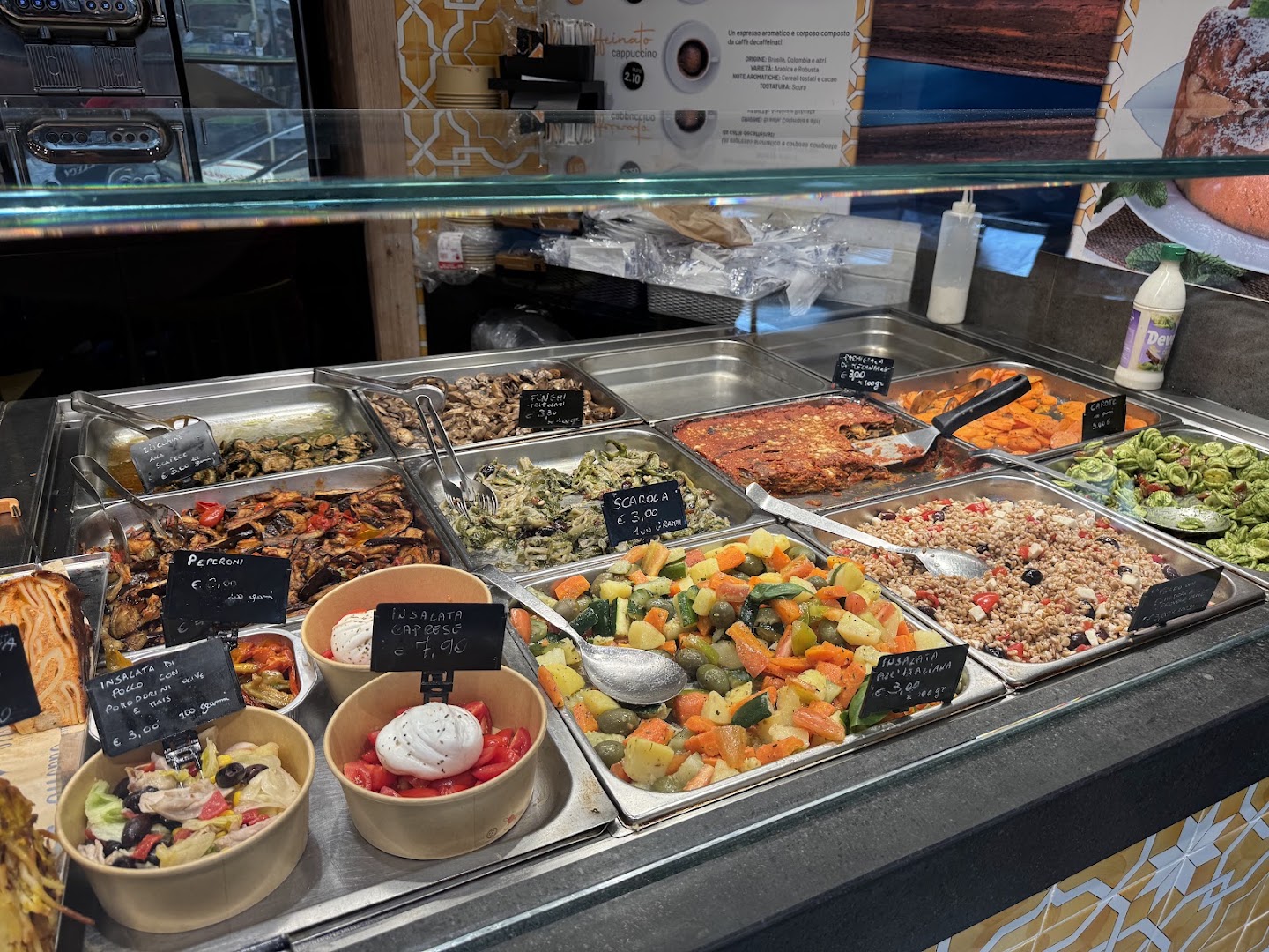Nonna Titti Food Hall Stazione Centrale Napoli