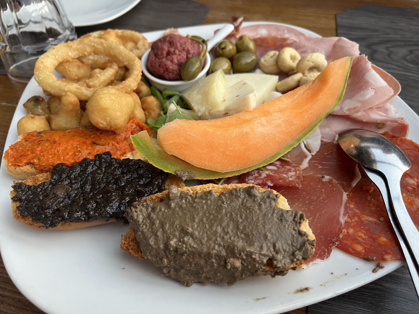Nostrano - Ristorante Pizzeria Pub