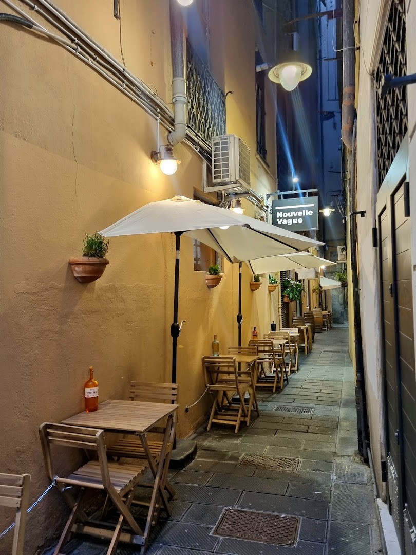 Nouvelle Vague Ristorante Caffè Eno-Libreria