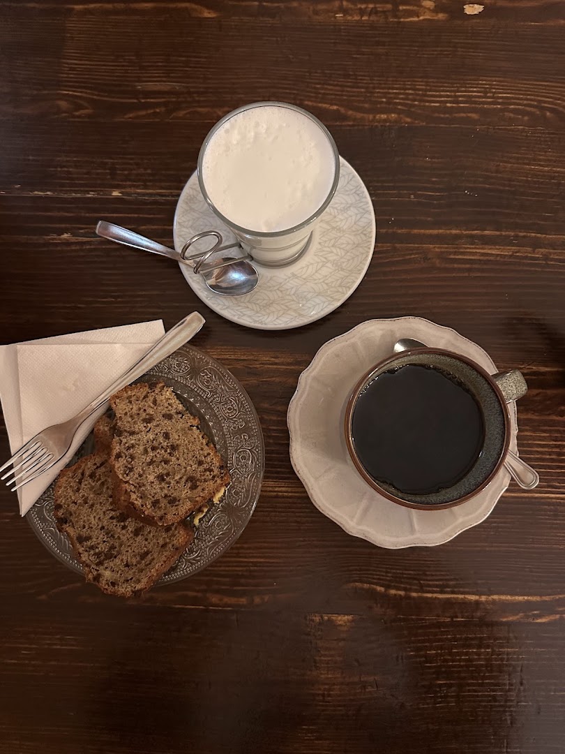 Nove100 caffè, libri e sangiovese