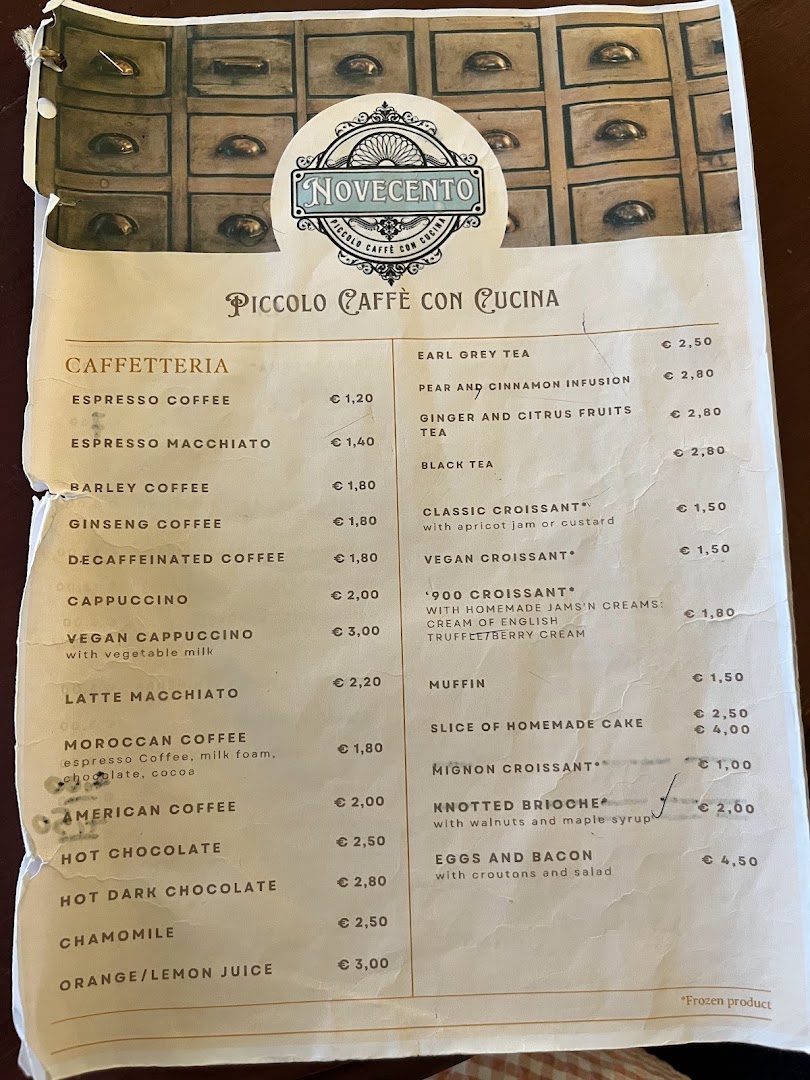 Novecento piccolo caffè con cucina
