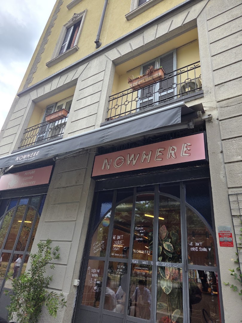 NOWHERE - BISTROT & SPECIALTY COFFEE