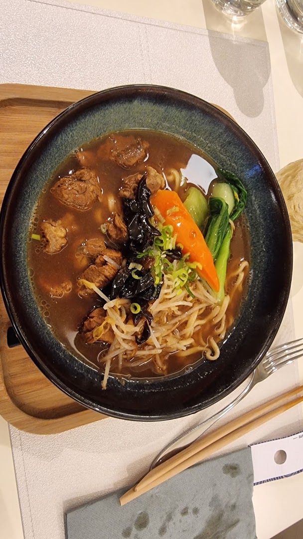 Nuddle Restaurant