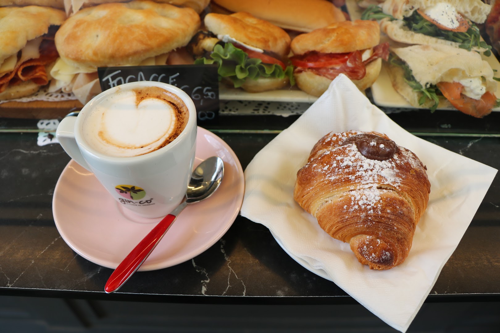 Nuhar Cafe