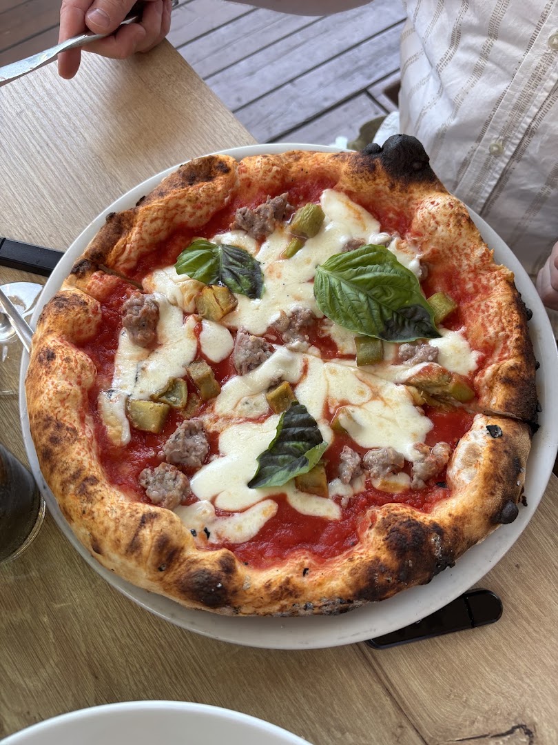NUME cucina e mescita