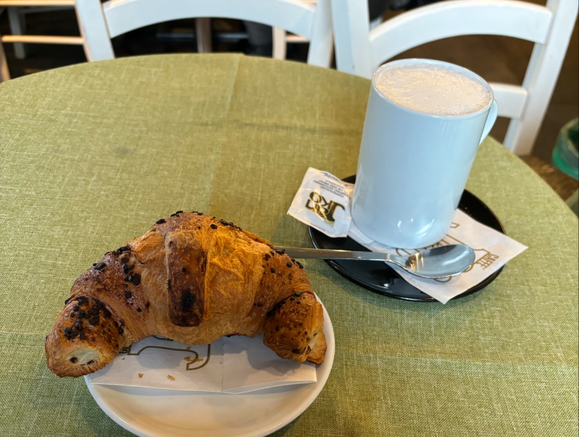 Nuova Cafè Restaurant & Catering