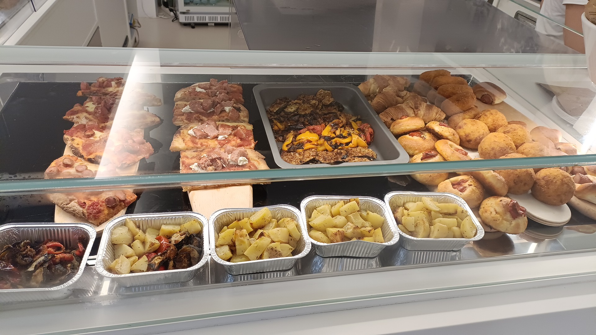 Nuova panetteria Sant'Antonio