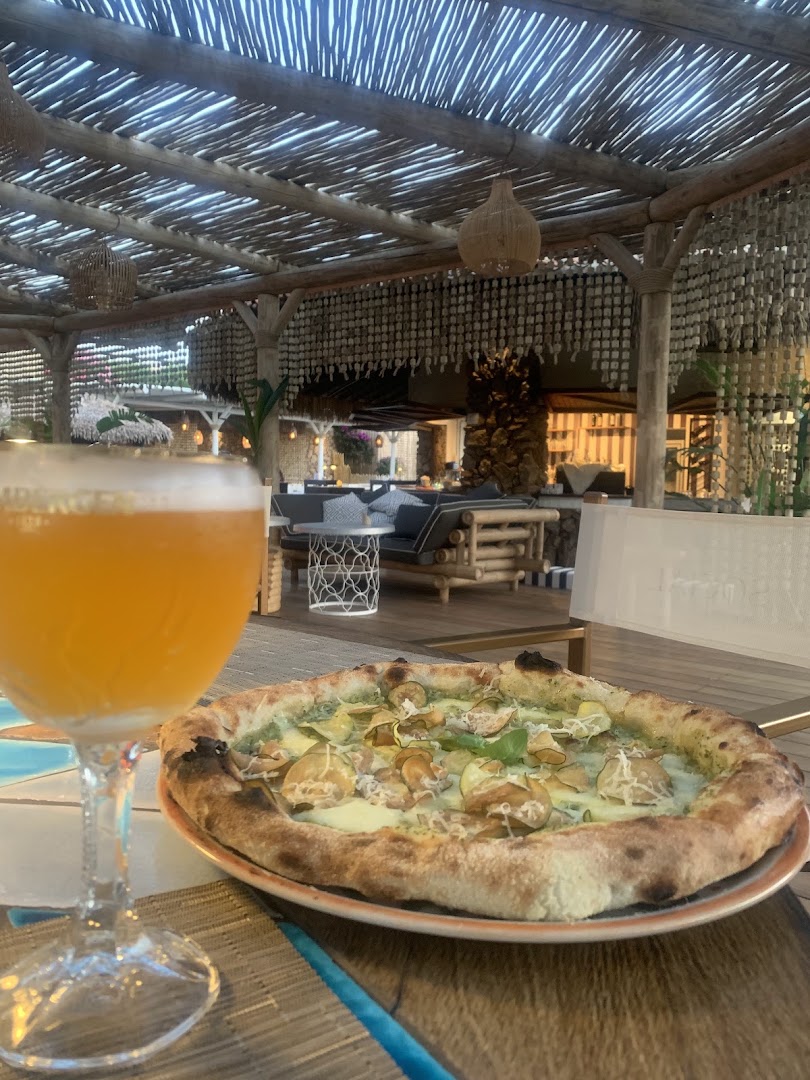 Nurà Social Beach Club