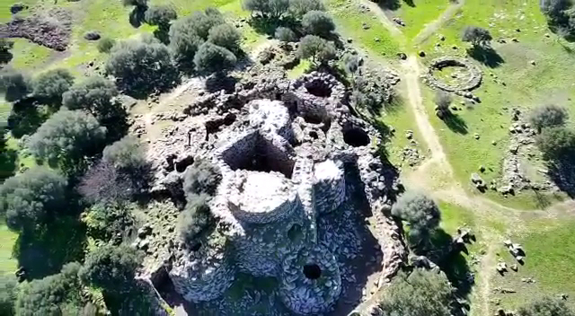 Nuraghe Arrubiu