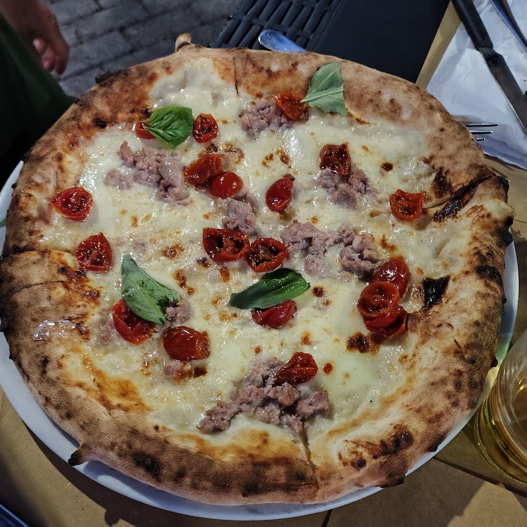 O' Scugnizzo, Lancusi