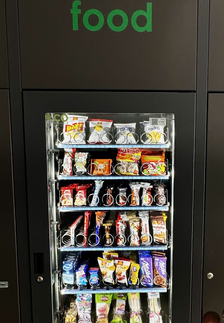Oasi 24h | Distributore di bevande e snack