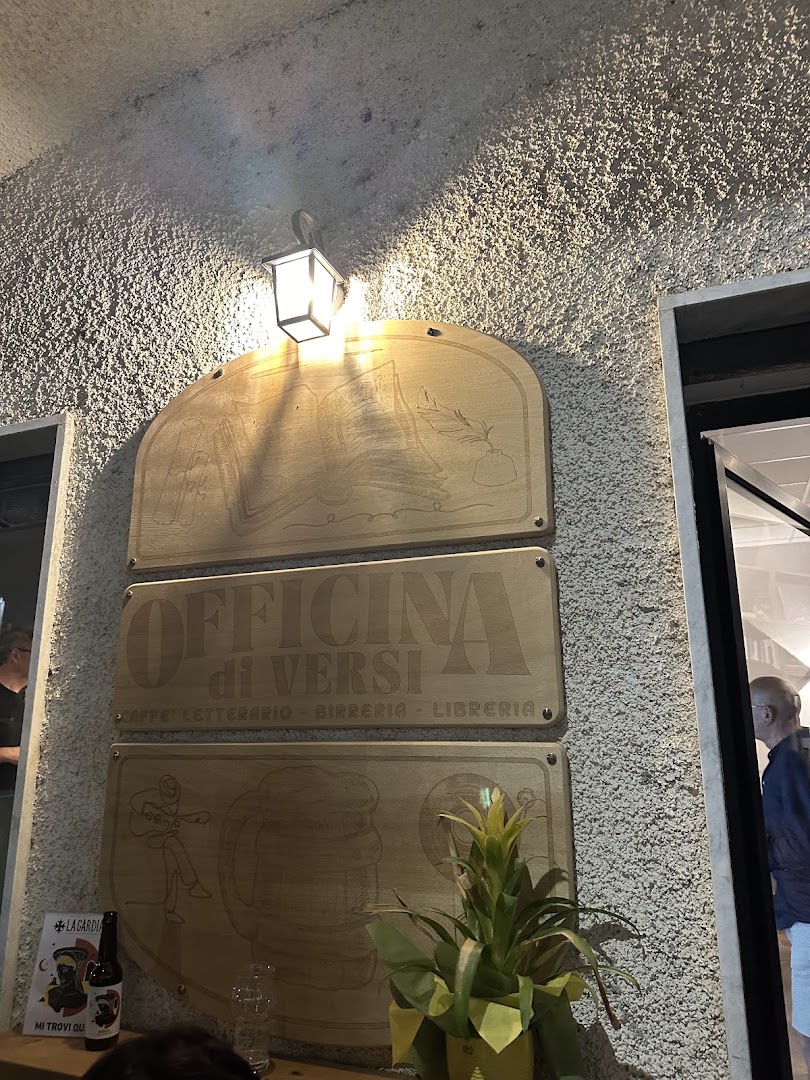 Officina di Versi