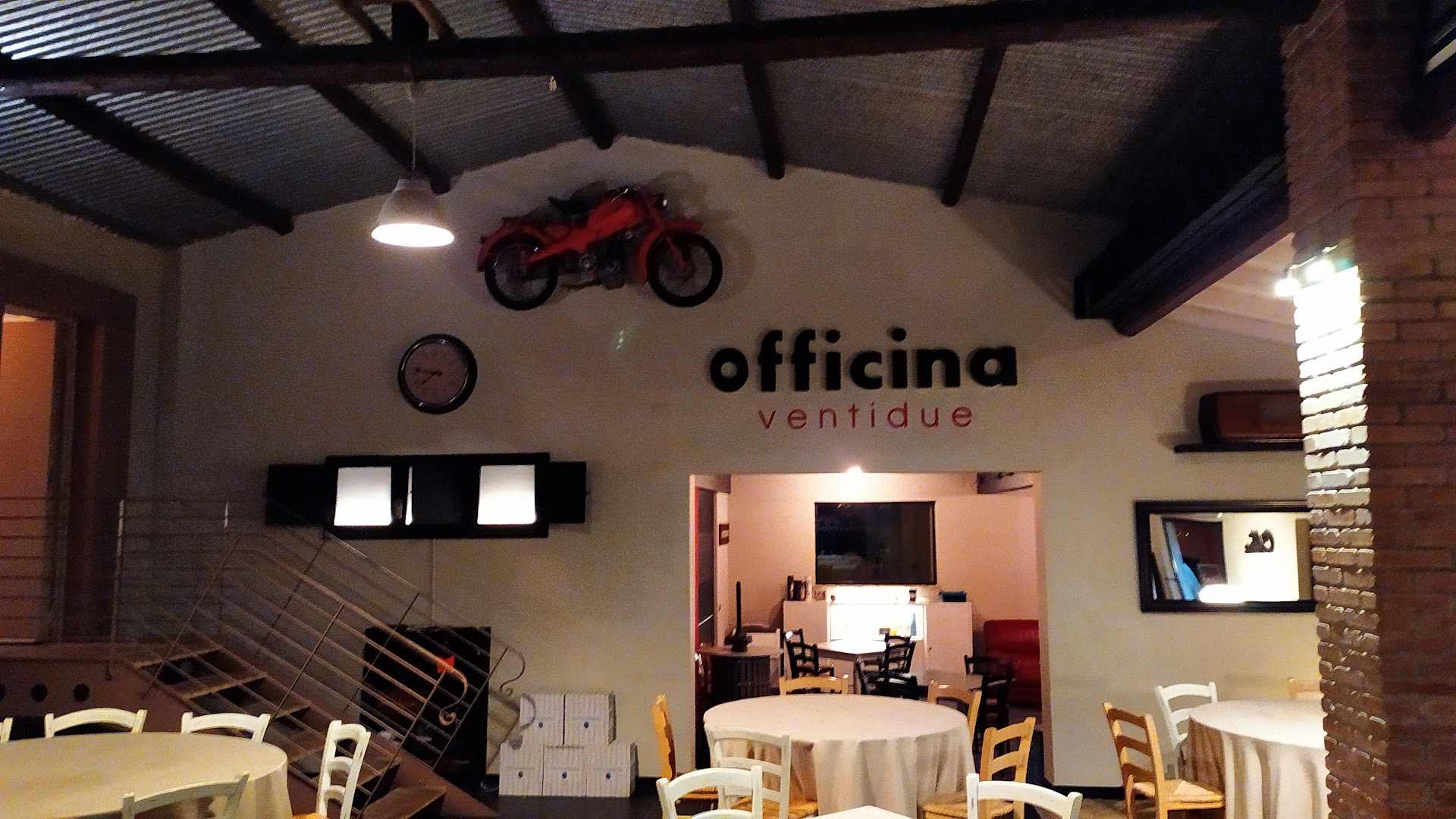 Officina22 restaurant