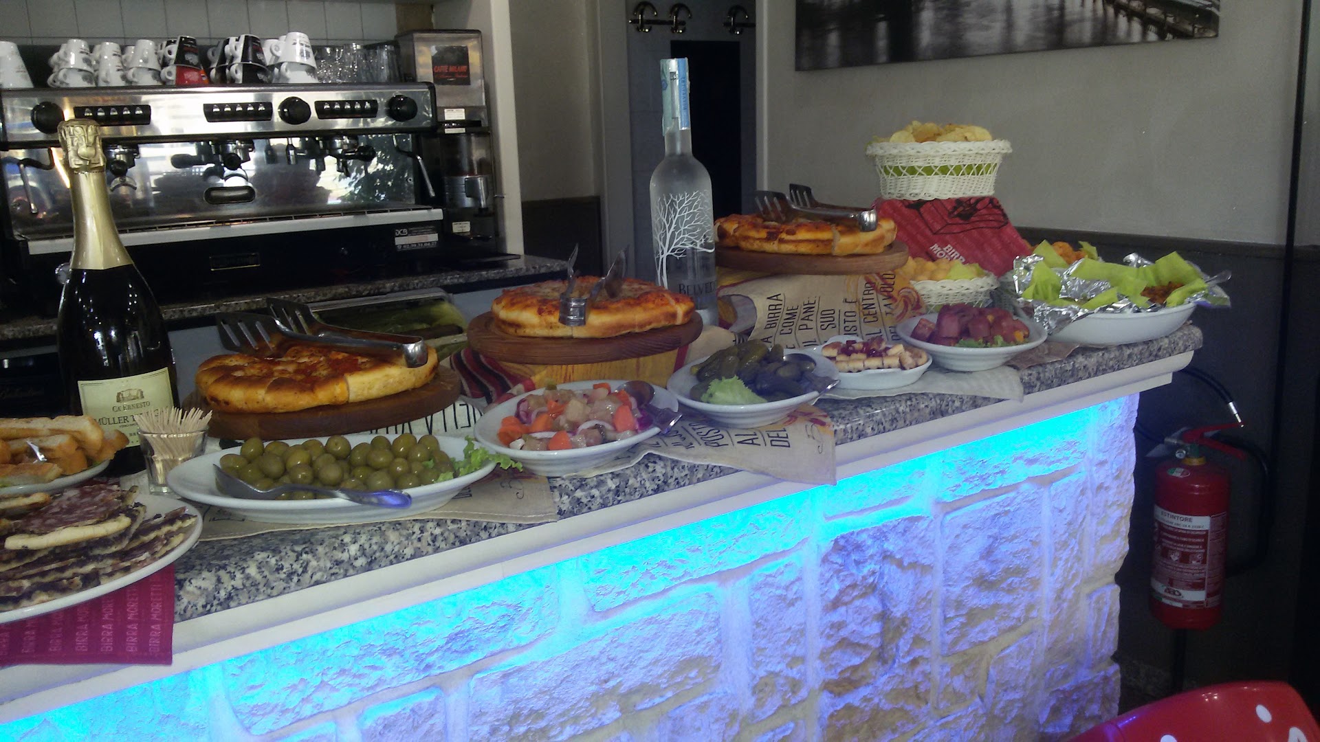 Old Cafe'