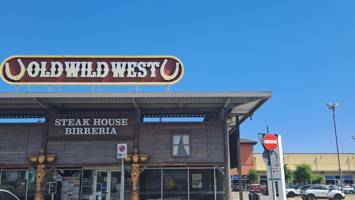 Old Wild West - Castel Guelfo Plaza