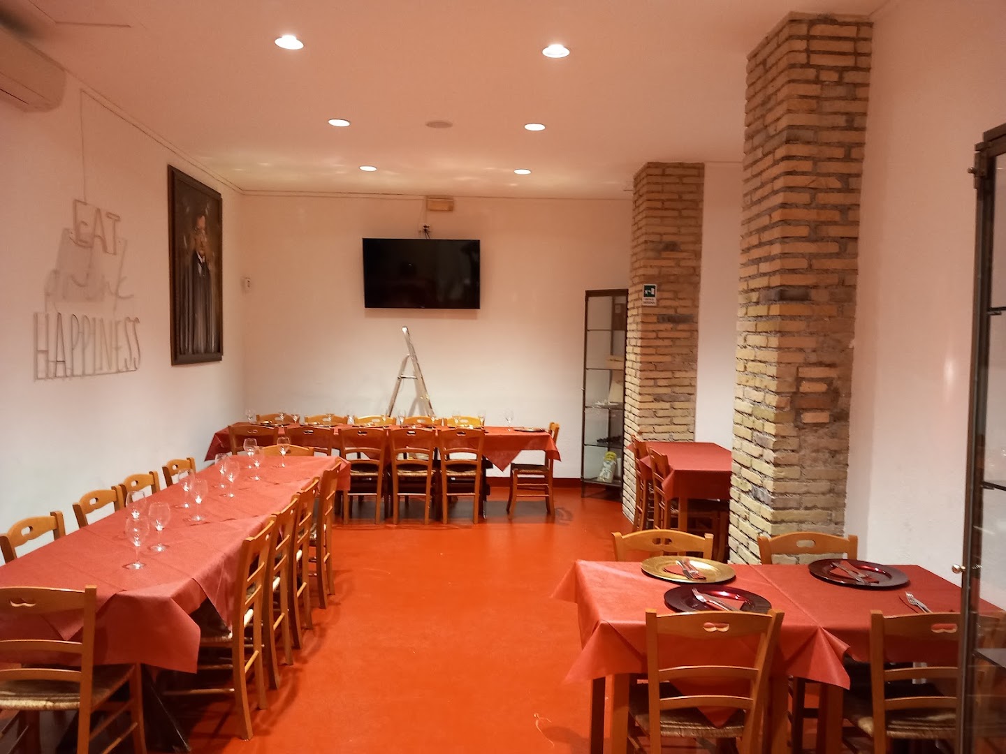 "Olimpia Mettete In Pompa" - Ristorante Vinoteca