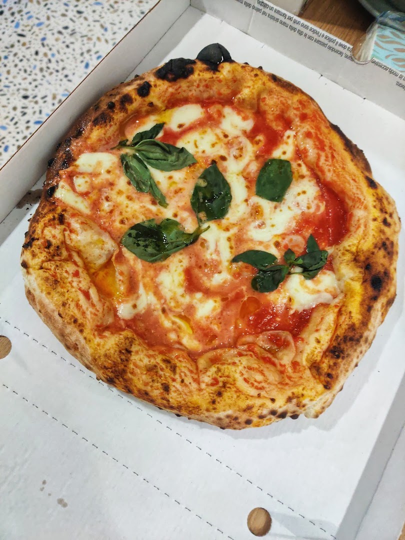 Olio & Pomodoro, Napoli