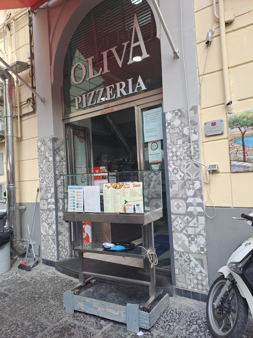 Oliva, Napoli