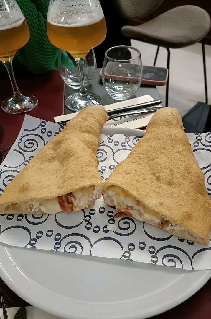Oltre Pizzeria Democratica