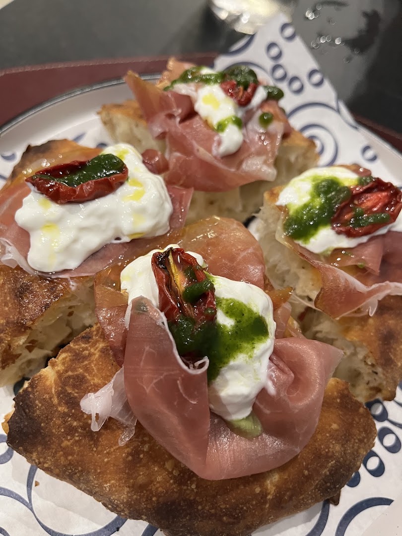 Oltre Pizzeria Democratica